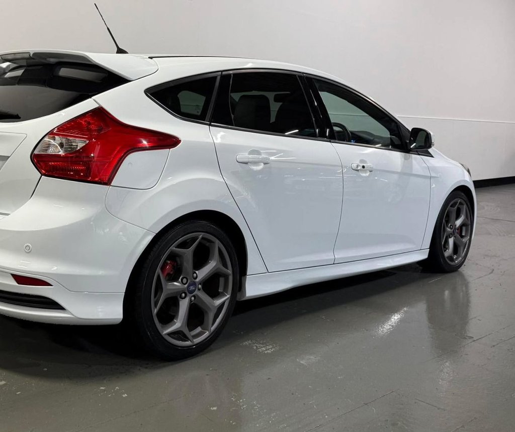 Used Ford Focus 2014 for sale - 77256086: Photo 18