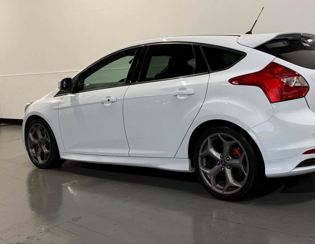 Used Ford Focus 2014 for sale - 77256086: Photo 19