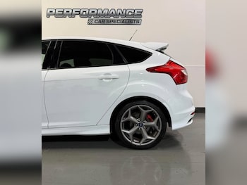 Used Ford Focus 2014 for sale - 77256086: Photo