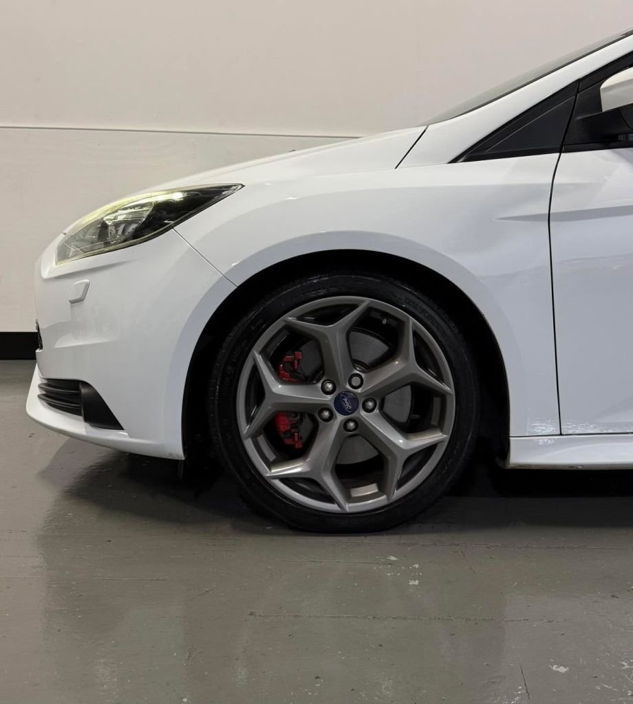 Used Ford Focus 2014 for sale - 77256086: Photo 8