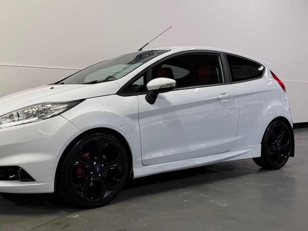 Used Ford Fiesta 2014 for sale - 76772650: Photo 16