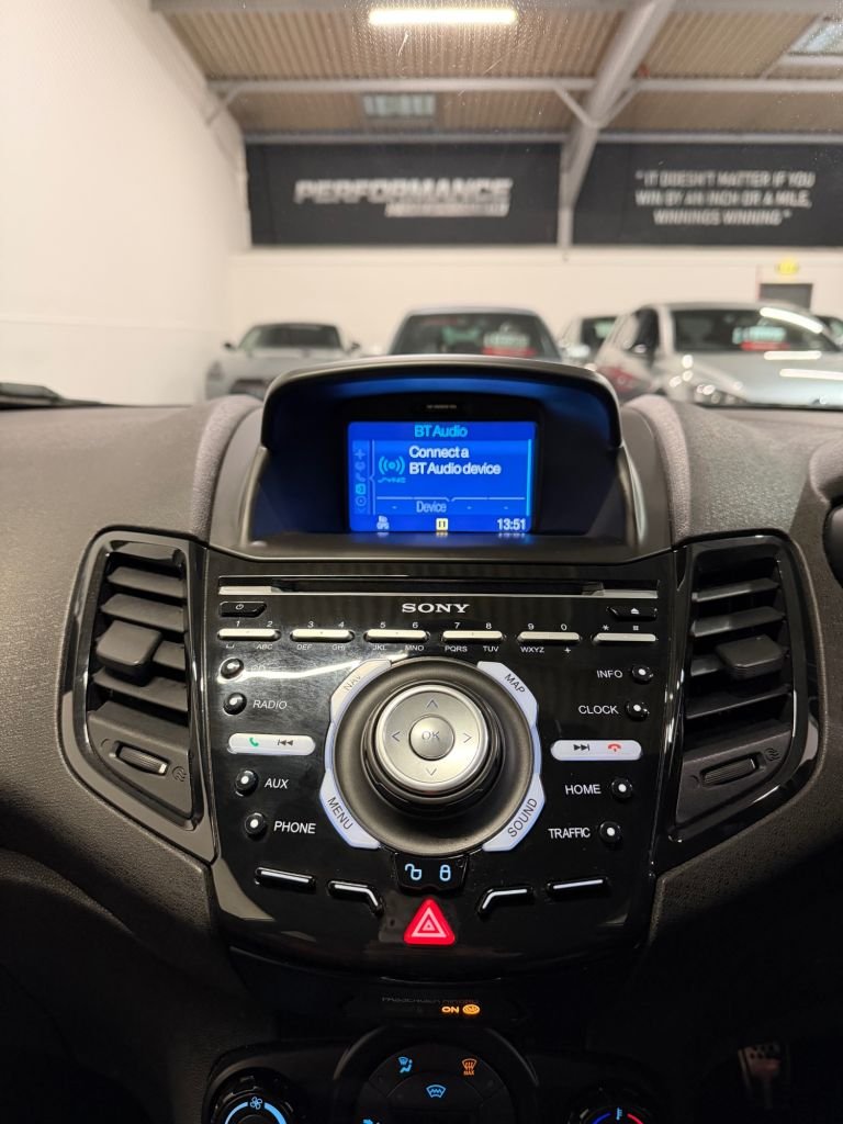 Used Ford Fiesta 2014 for sale - 76772650: Photo 26