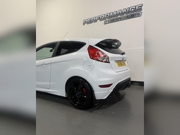 Used Ford Fiesta 2014 for sale - 76772650: Photo