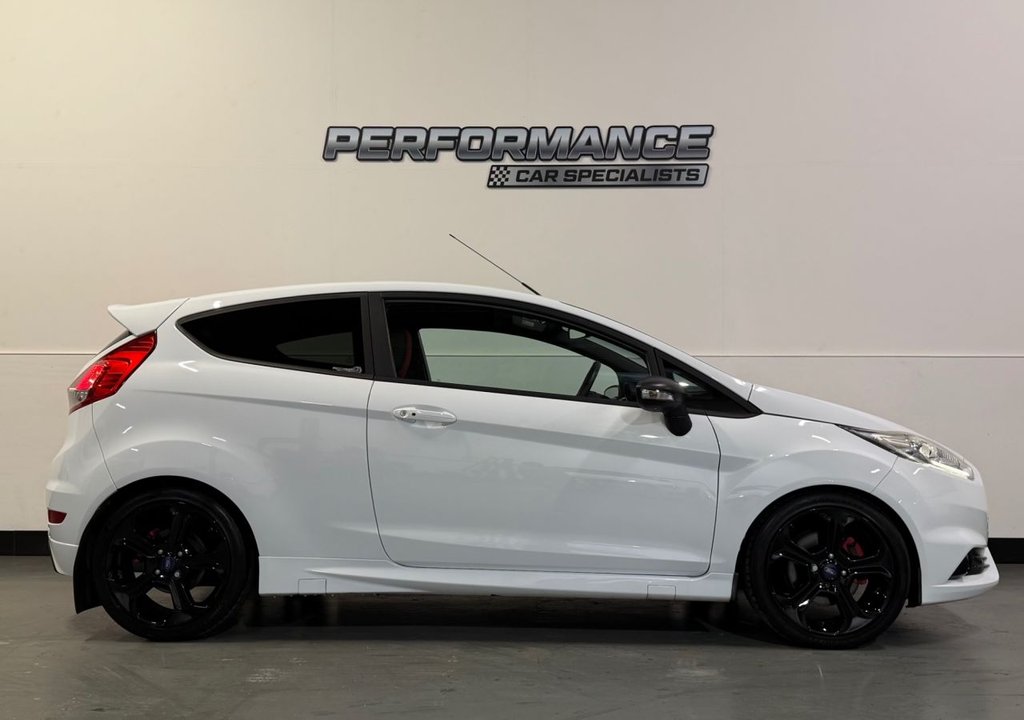 Used Ford Fiesta 2014 for sale - 76772650: Photo 9