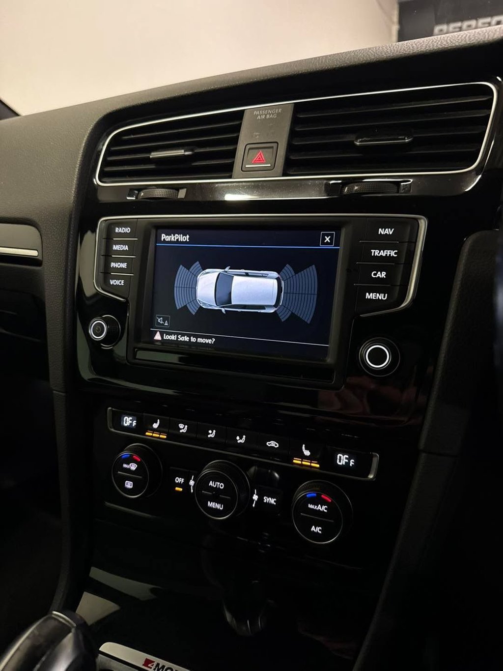 Used Volkswagen Golf 2017 for sale - 77546697: Photo 33