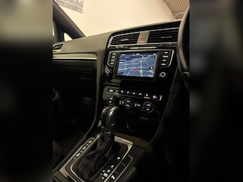 Used Volkswagen Golf 2017 for sale - 77546697: Photo