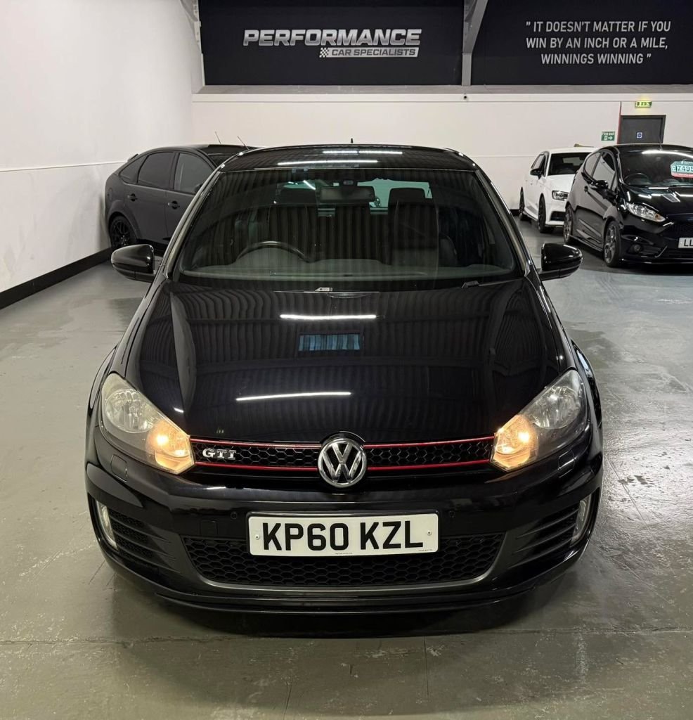 Used Volkswagen Golf 2010 for sale - 77269110: Photo 2