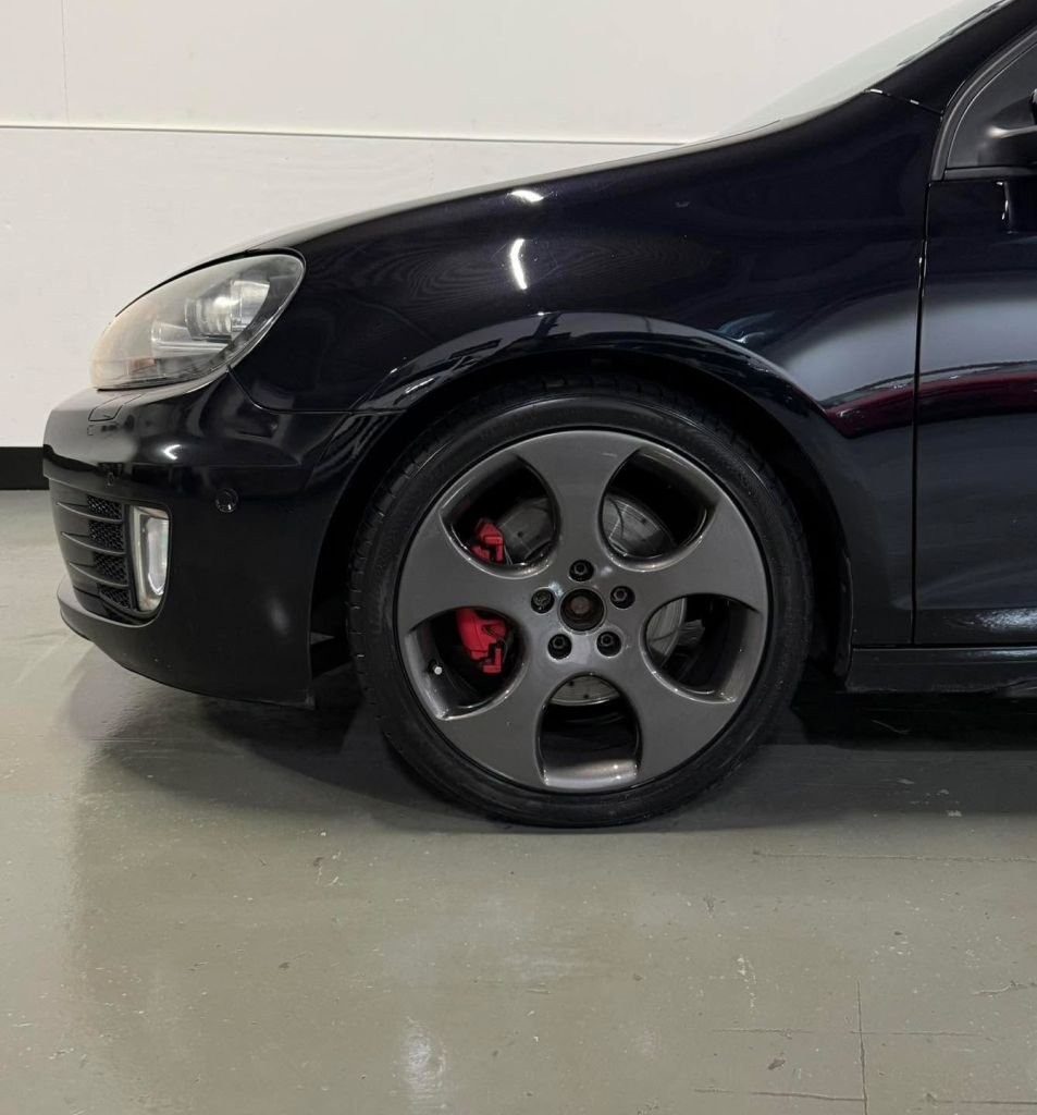 Used Volkswagen Golf 2010 for sale - 77269110: Photo 8