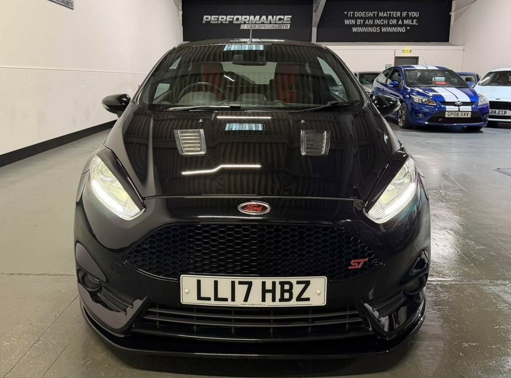 Used Ford Fiesta 2017 for sale - 77177999: Photo 2