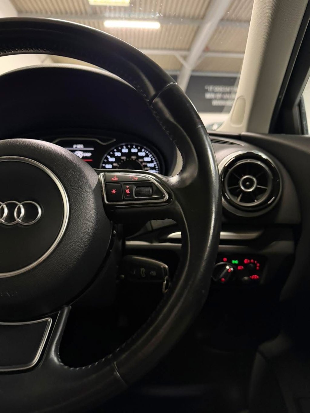 Used Audi A3 2014 for sale - 77779921: Photo 32