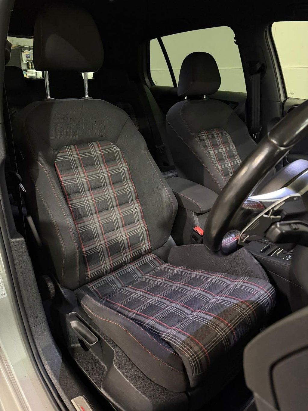 Used Volkswagen Golf 2016 for sale - 77110853: Photo 22