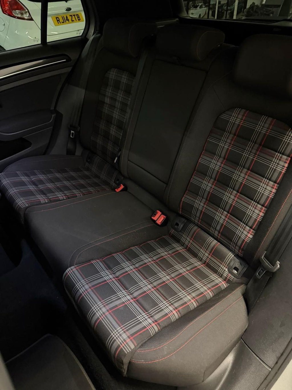 Used Volkswagen Golf 2016 for sale - 77110853: Photo 24