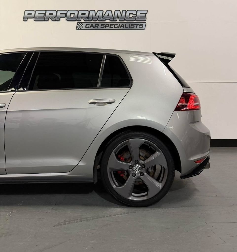 Used Volkswagen Golf 2016 for sale - 77110853: Photo 3