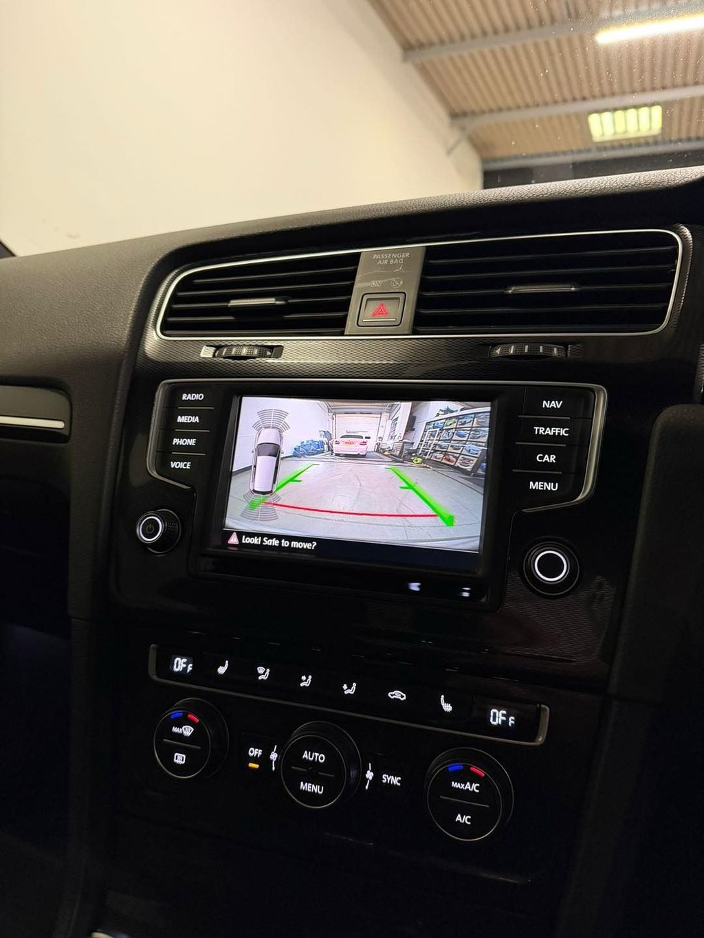 Used Volkswagen Golf 2016 for sale - 77110853: Photo 30