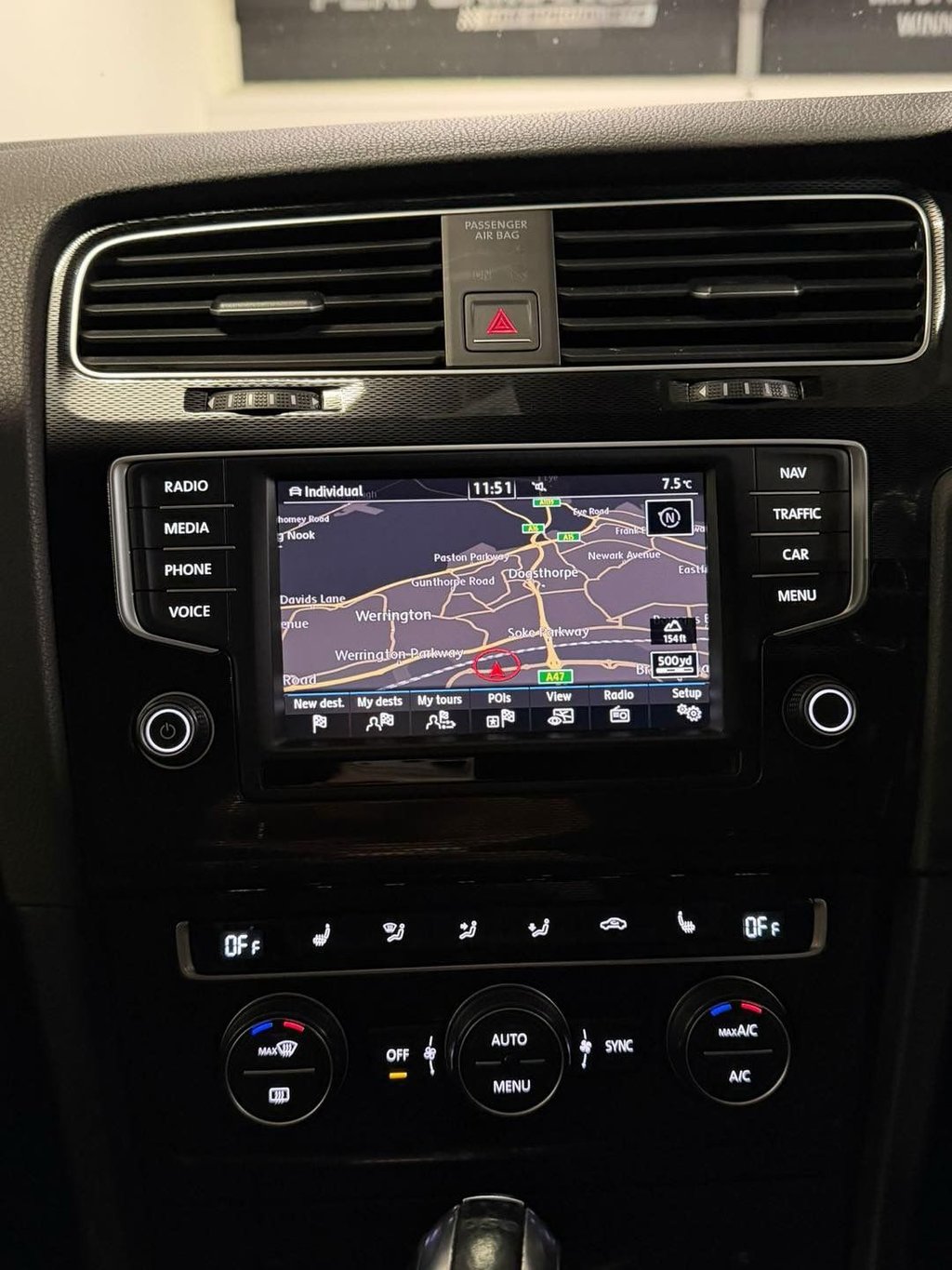 Used Volkswagen Golf 2016 for sale - 77110853: Photo 32