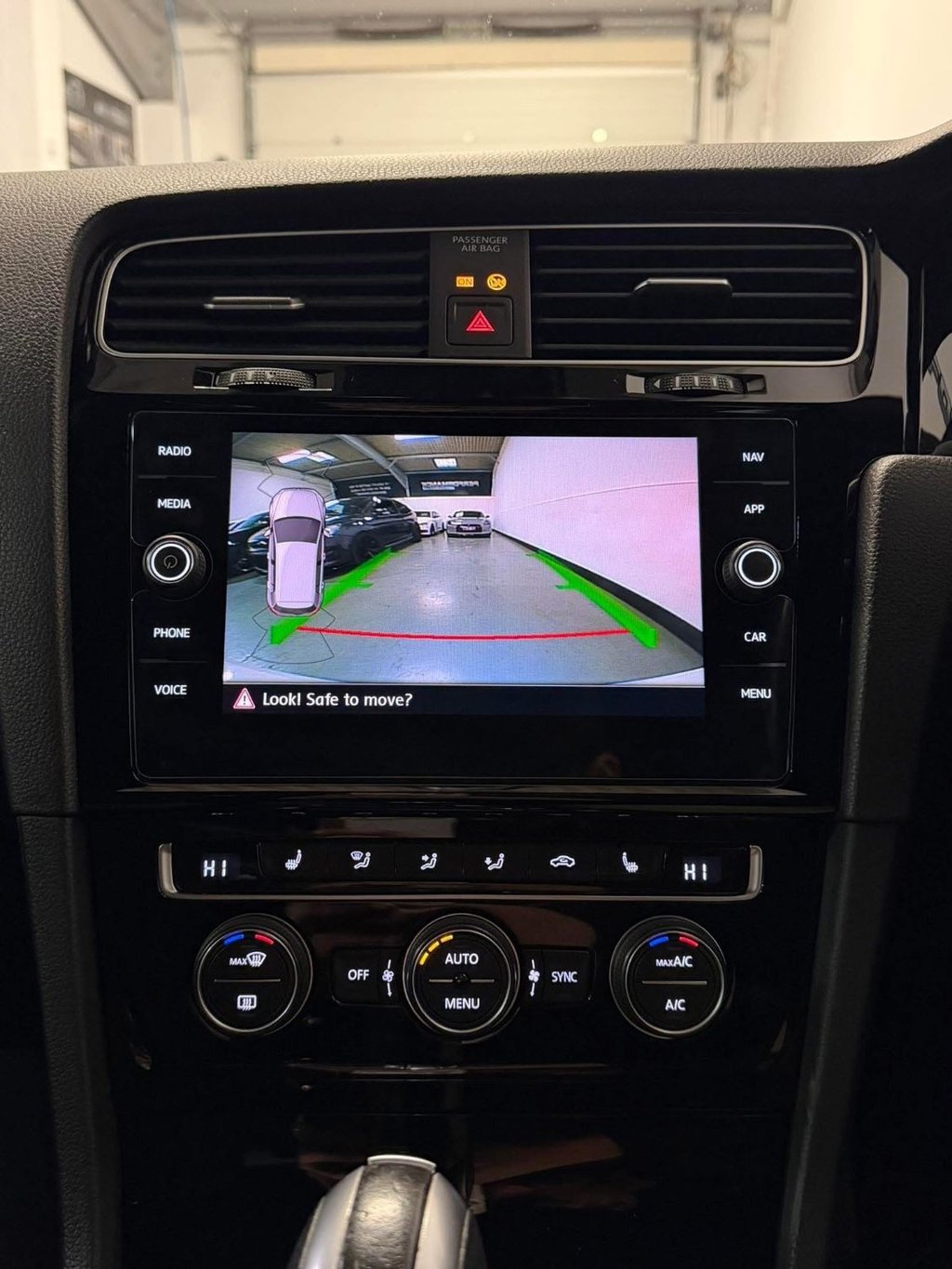 Used Volkswagen Golf 2020 for sale - 76962122: Photo 31