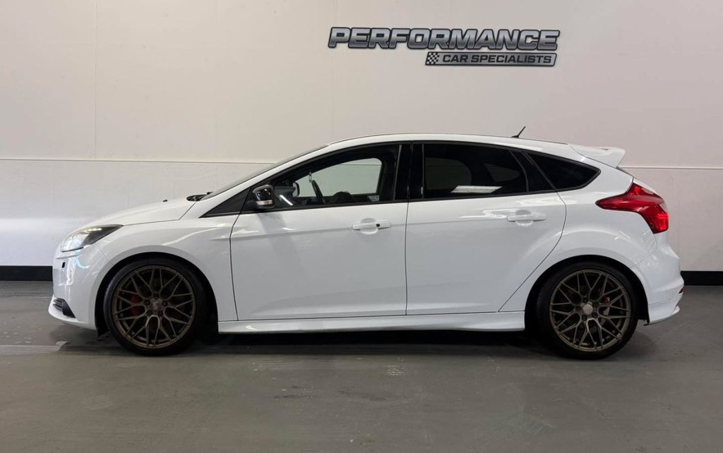 Used Ford Focus 2012 for sale - 77360143: Photo 2