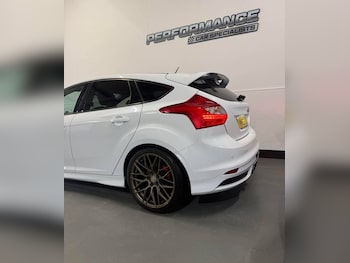 Used Ford Focus 2012 for sale - 77360143: Photo