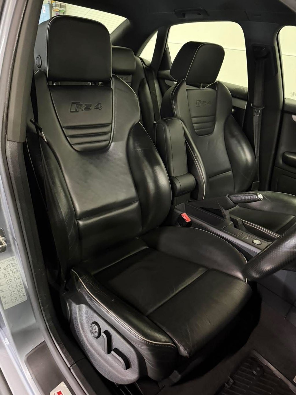 Used Audi RS4 2006 for sale - 76867681: Photo 19