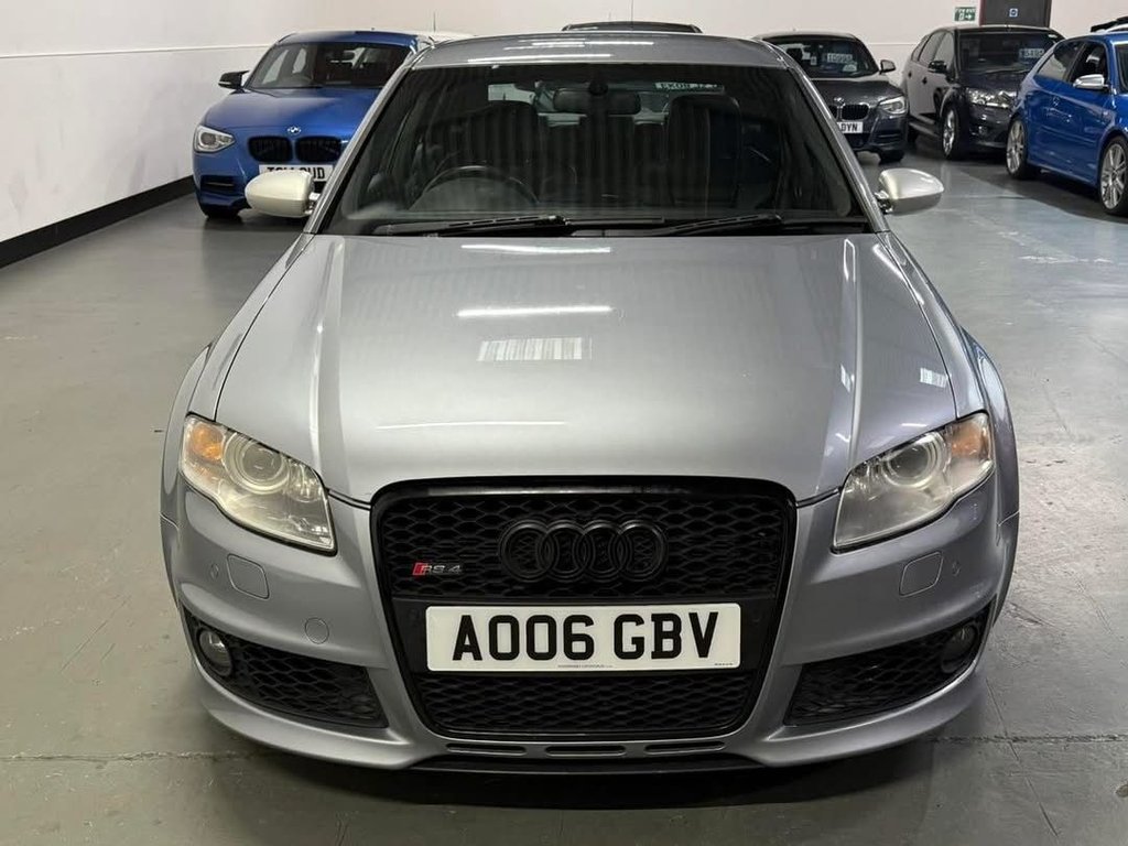 Used Audi RS4 2006 for sale - 76867681: Photo 2