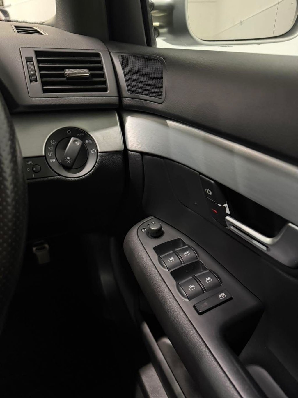 Used Audi RS4 2006 for sale - 76867681: Photo 31