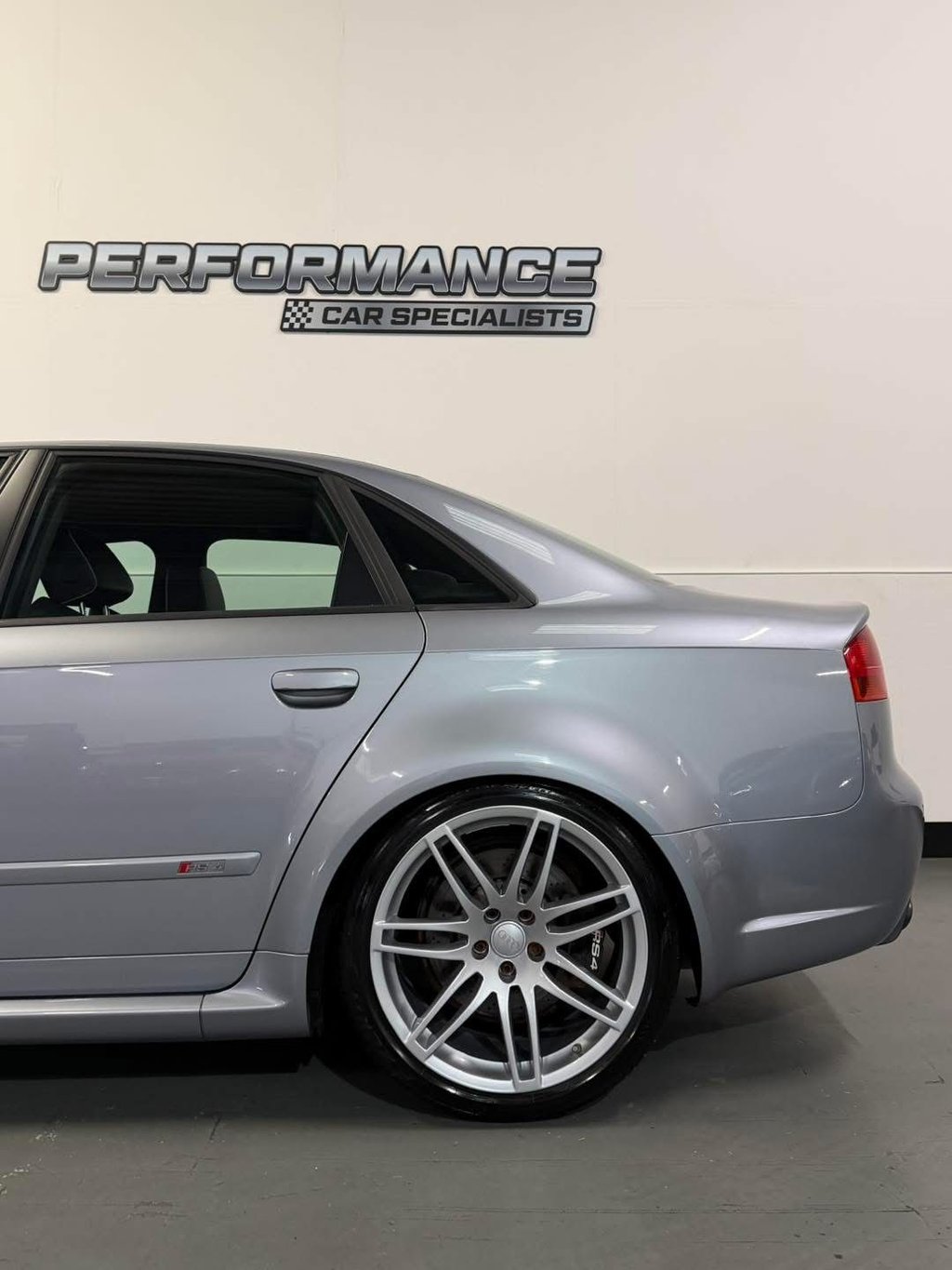 Used Audi RS4 2006 for sale - 76867681: Photo 6