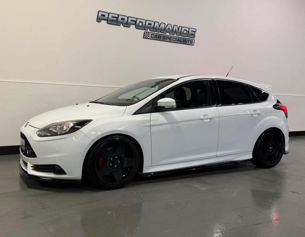 Used Ford Focus 2013 for sale - 76768552: Photo 1