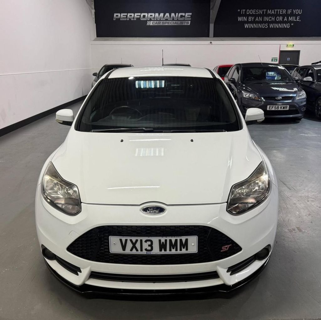 Used Ford Focus 2013 for sale - 76768552: Photo 2