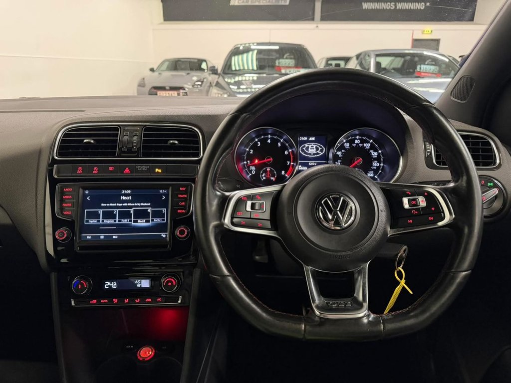 Used Volkswagen Polo 2015 for sale - 76900241: Photo 22