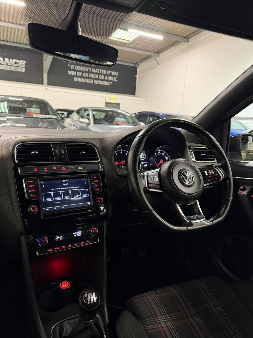 Used Volkswagen Polo 2015 for sale - 76900241: Photo 23