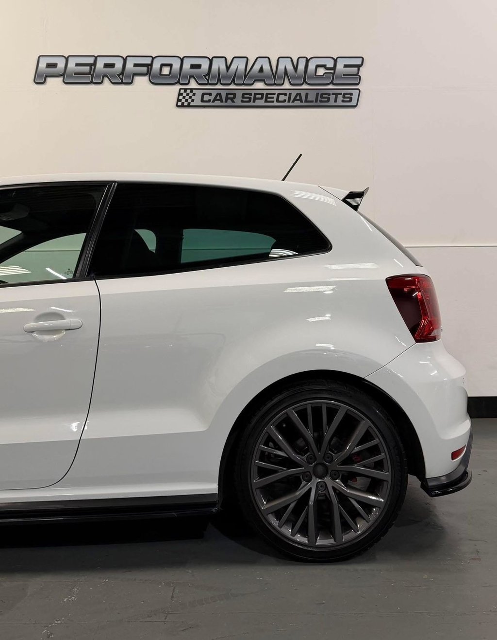 Used Volkswagen Polo 2015 for sale - 76900241: Photo 6