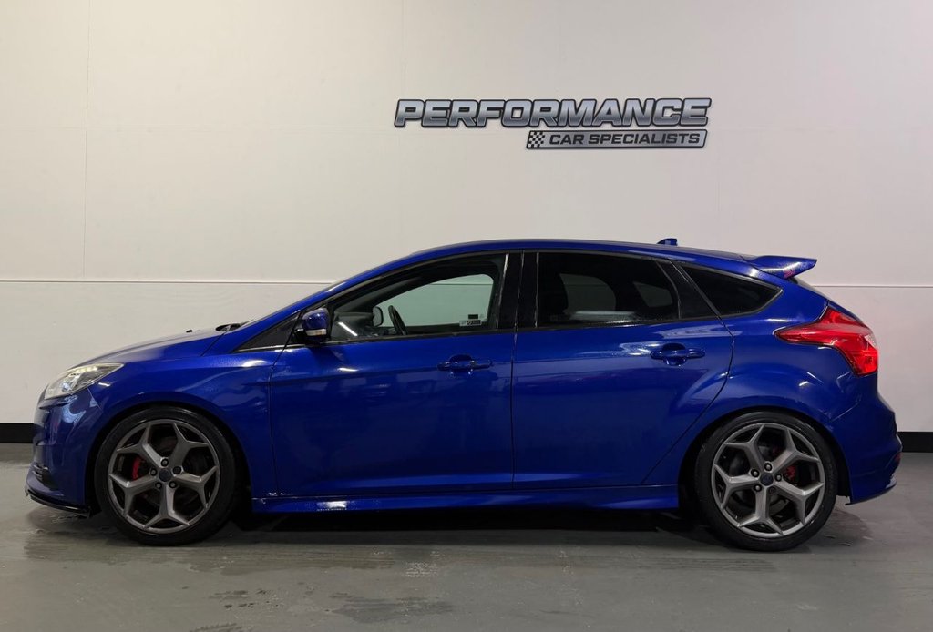 Used Ford Focus 2012 for sale - 77302368: Photo 2