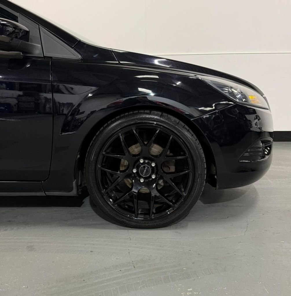 Used Ford Focus 2011 for sale - 77263646: Photo 10