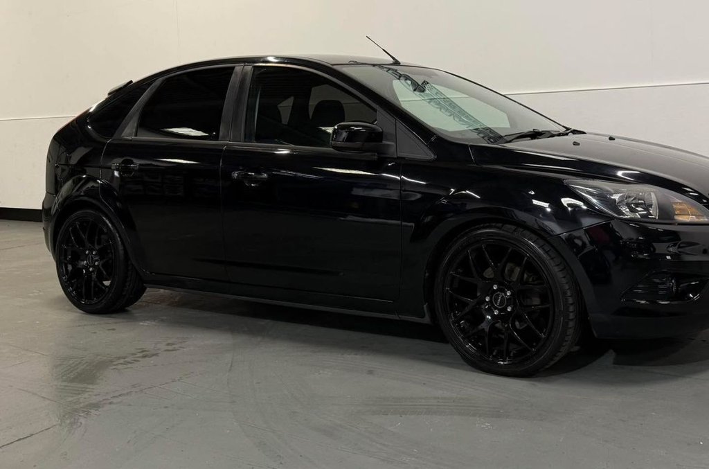 Used Ford Focus 2011 for sale - 77263646: Photo 15