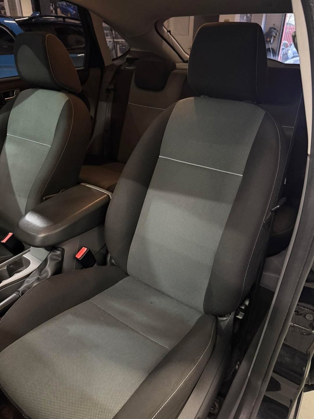 Used Ford Focus 2011 for sale - 77263646: Photo 19