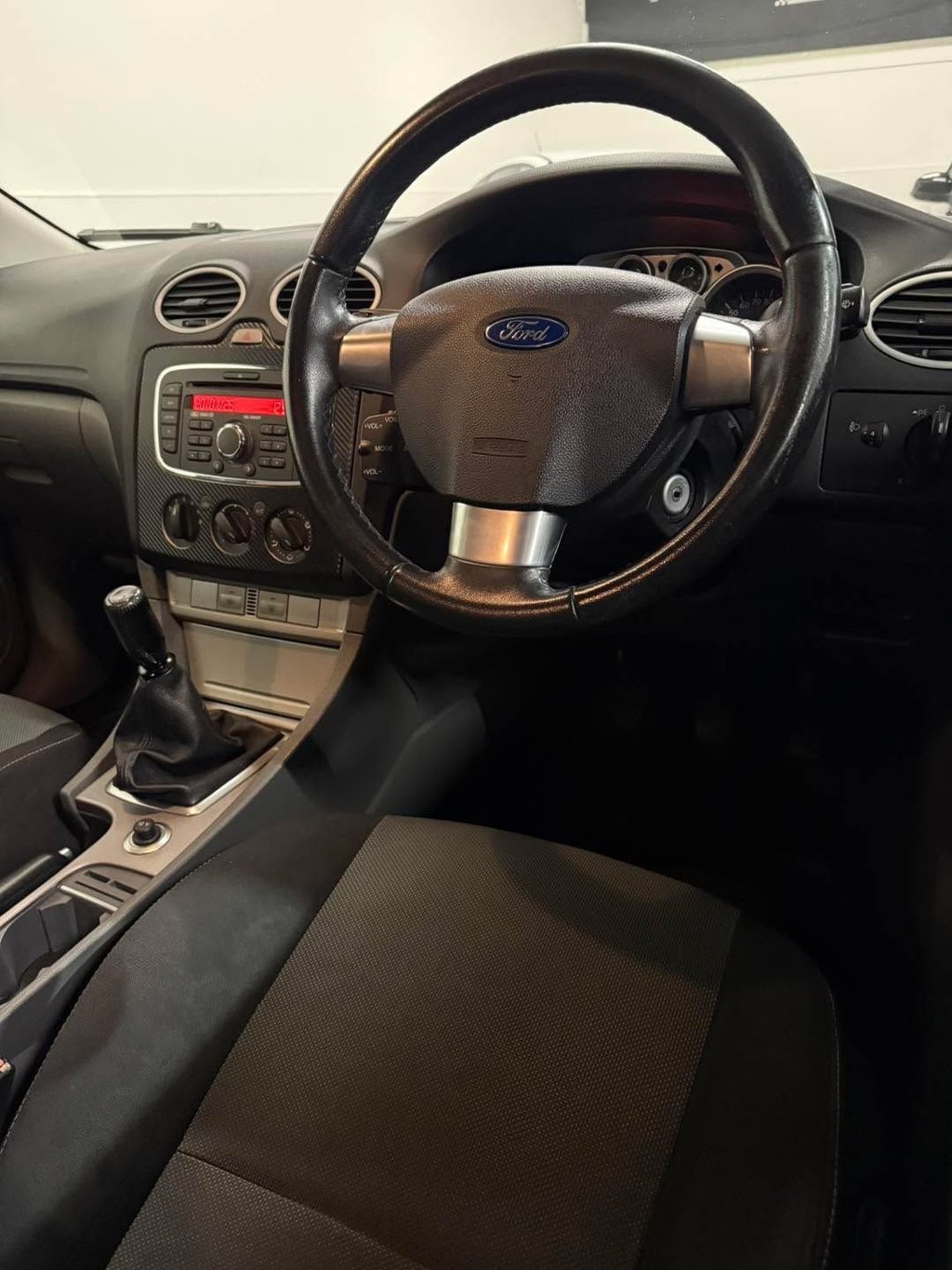 Used Ford Focus 2011 for sale - 77263646: Photo 23