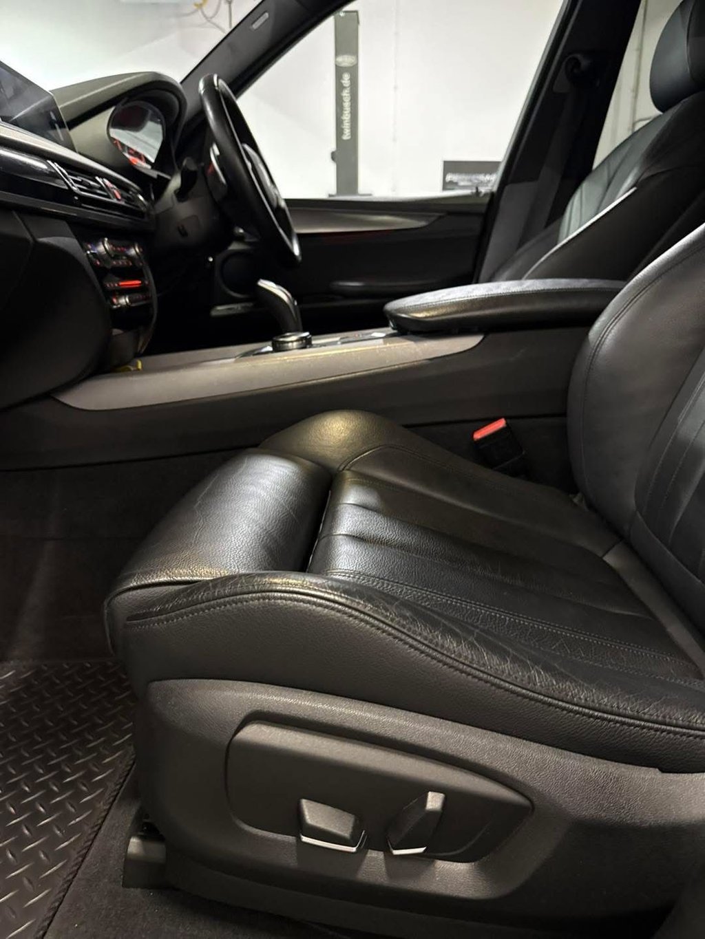 Used BMW X5 2015 for sale - 76772651: Photo 28