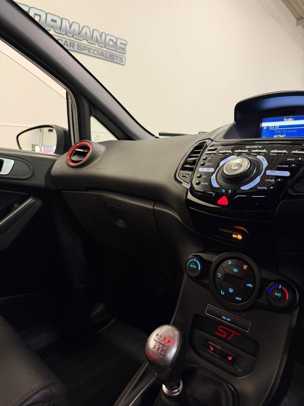 Used Ford Fiesta 2017 for sale - 77498442: Photo 32