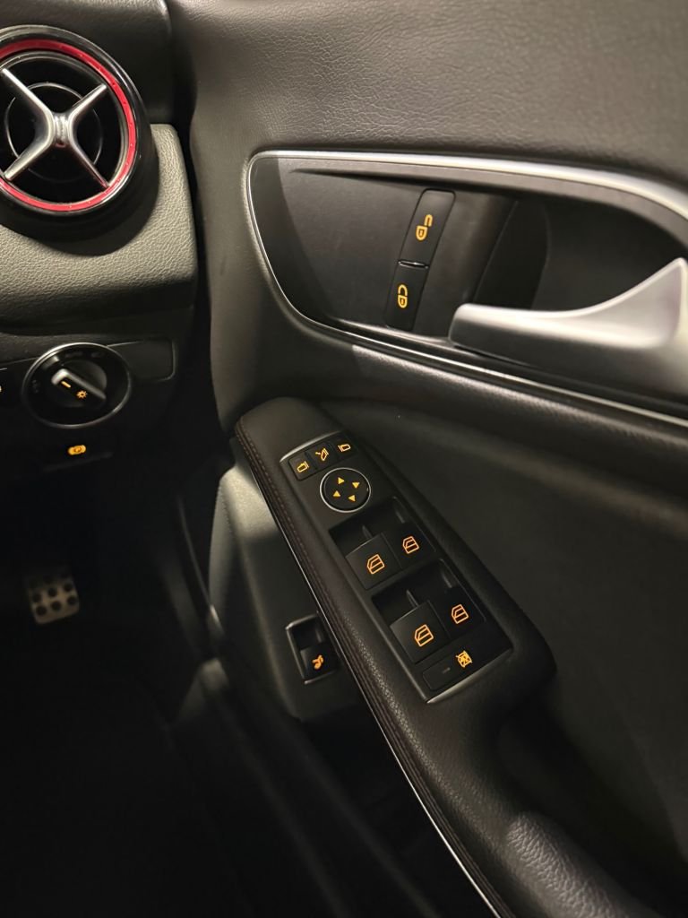 Used Mercedes-Benz CLA 2015 for sale - 77139358: Photo 33