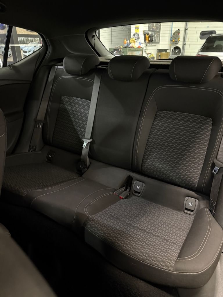 Used Vauxhall Astra 2018 for sale - 77038028: Photo 21