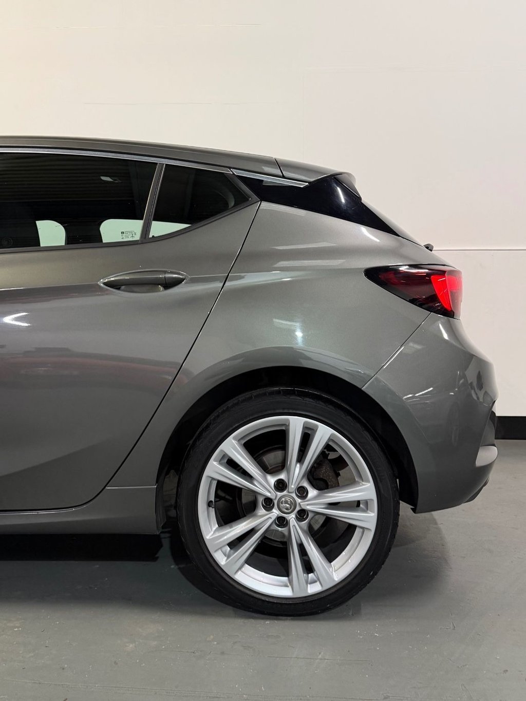 Used Vauxhall Astra 2018 for sale - 77038028: Photo 6