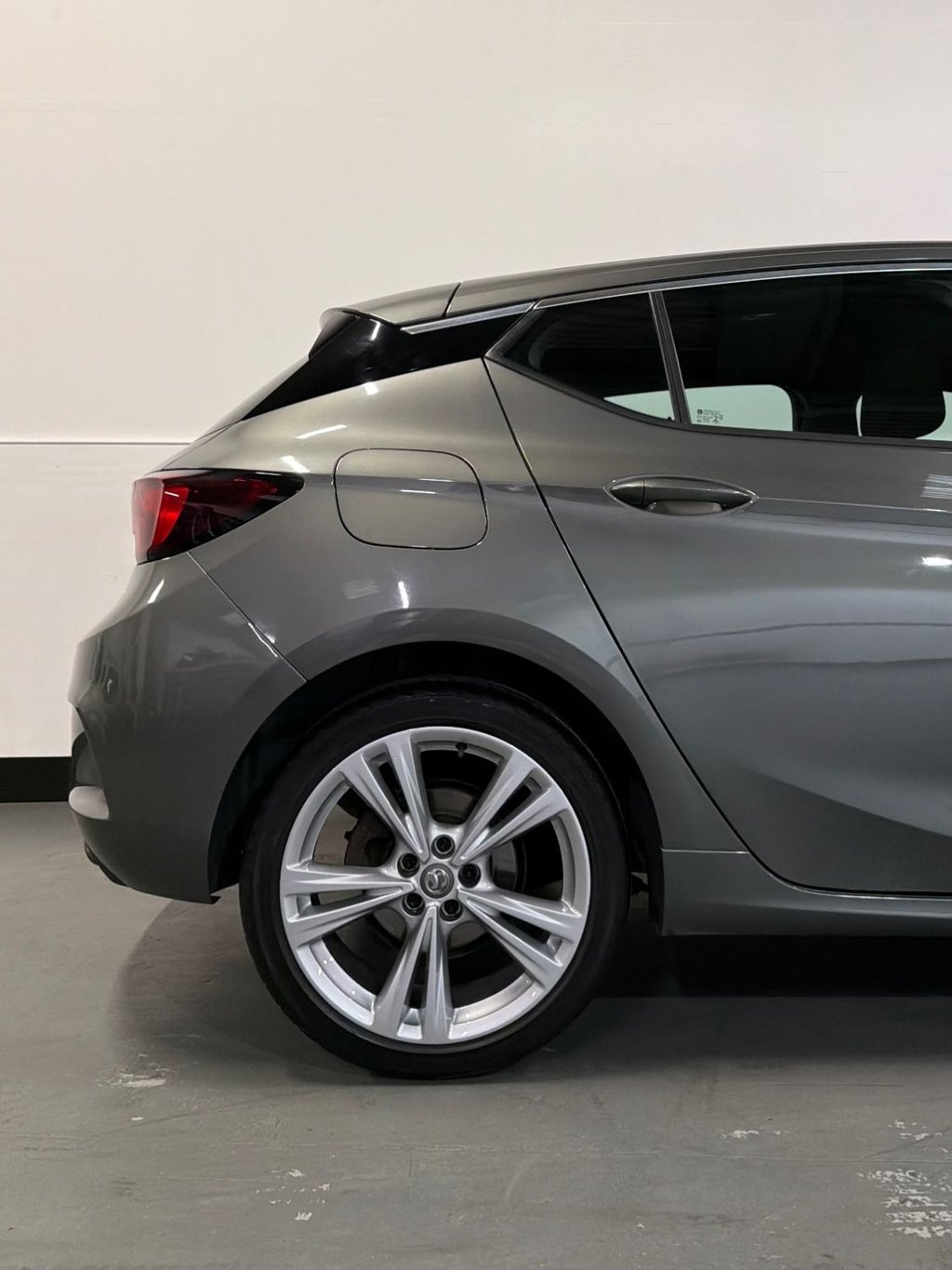 Used Vauxhall Astra 2018 for sale - 77038028: Photo 8