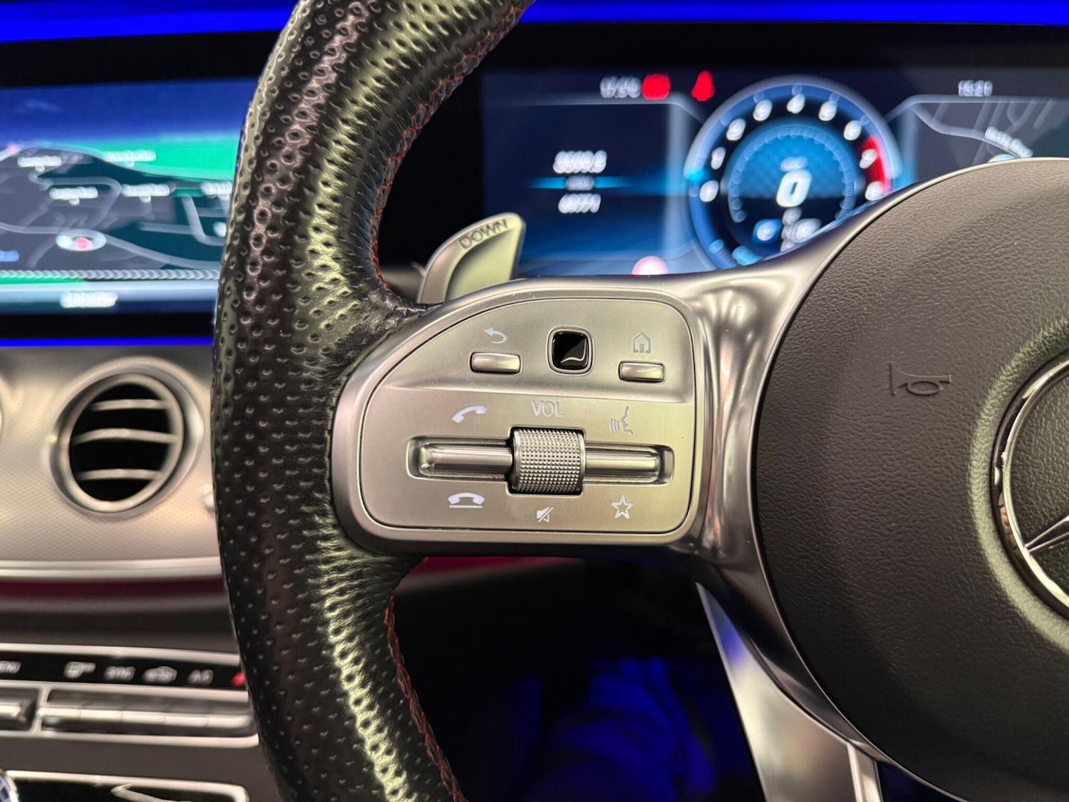 Used Mercedes-Benz E-Class 2018 for sale - 76084166: Photo 22