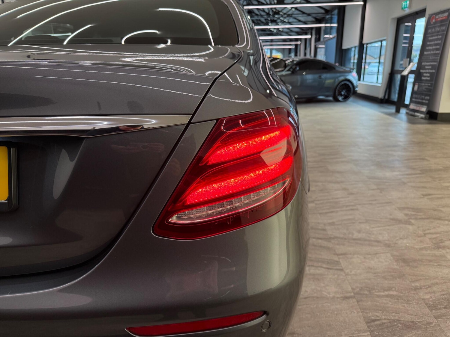 Used Mercedes-Benz E Class 2017 for sale - 76498922: Photo 14