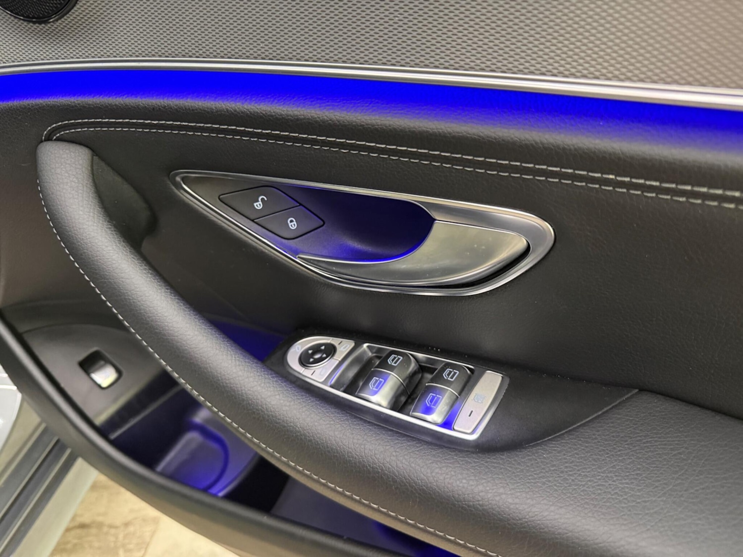 Used Mercedes-Benz E Class 2017 for sale - 76498922: Photo 34