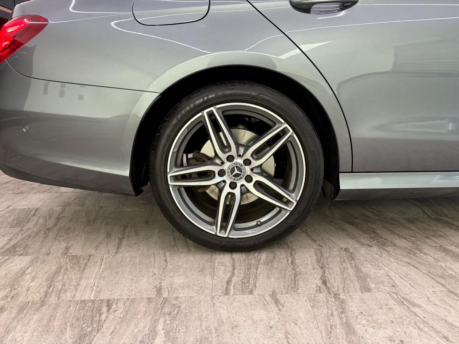 Used Mercedes-Benz E Class 2017 for sale - 76498922: Photo 9