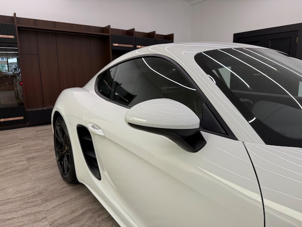 Used Porsche 718 Cayman 2017 for sale - 76084564: Photo 13