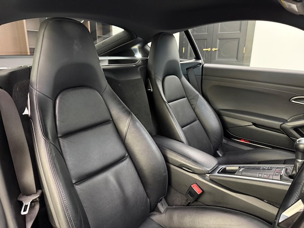 Used Porsche 718 Cayman 2017 for sale - 76084564: Photo 18