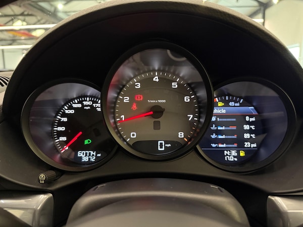 Used Porsche 718 Cayman 2017 for sale - 76084564: Photo 20