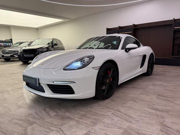 Used Porsche 718 Cayman 2017 for sale - 76084564: Photo 3